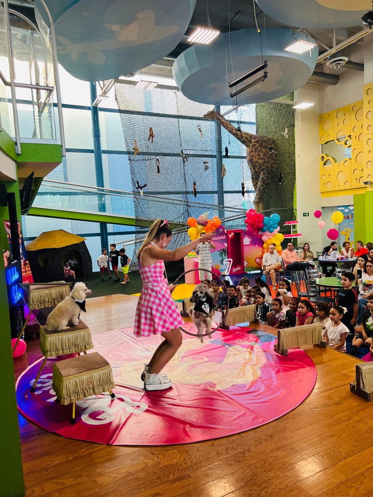 Show Liana y Sus Perritos Educados con Tematíca de Barbie