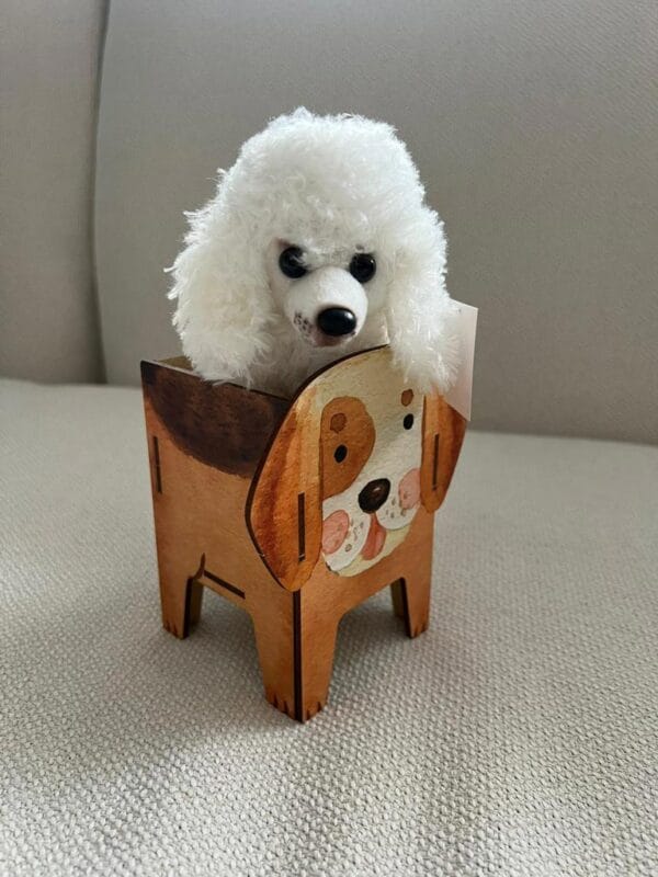 Peluche-de-perrito-con-cajita-de-regalo-04 Adopta perrito de peluche French Poodle