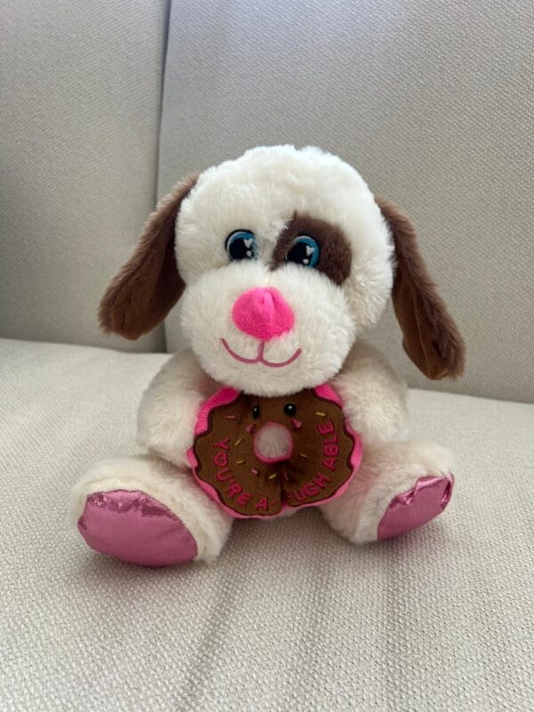 Peluche Perrito con Dona Decorativa (6) Peluche Perrito con Dona Decorativa