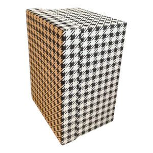 Caja de Regalo Kalinka negra, colocada en posición vertical