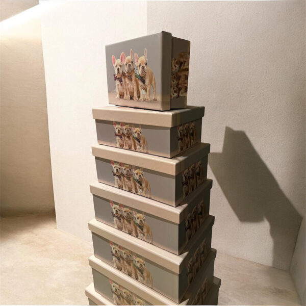 Caja-de-Regalo-Perruna-–-Dog-Shop-Kalinka02 Cajas de regalo con diseño de bulldog francés apiladas en distintos tamaños